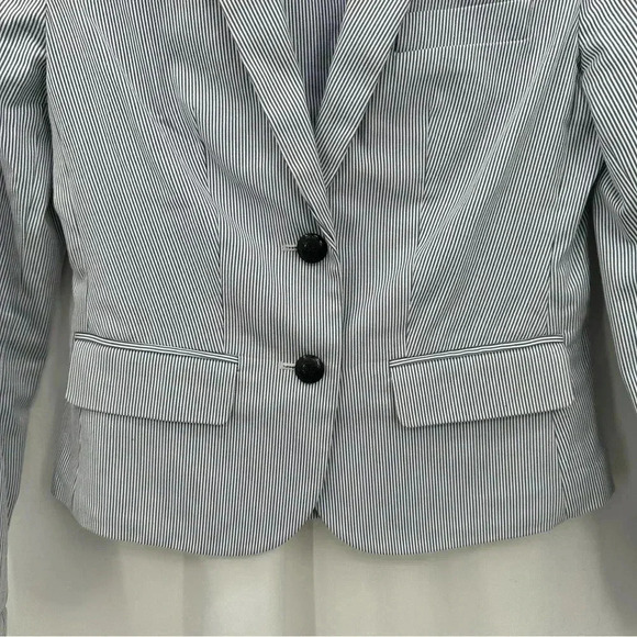Express Womens Striped Jacket Blazer 0 Blue White Faux Pockets Collared Unlined - Picture 3 of 13